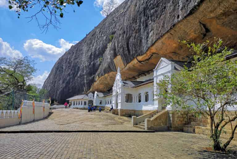 Cave temple dambulla